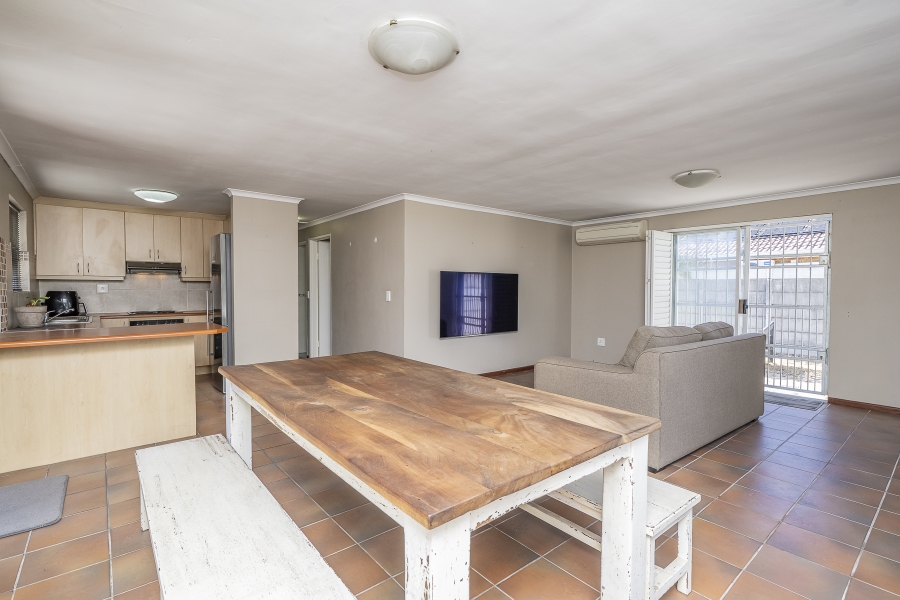 3 Bedroom Property for Sale in De Oude Spruit Western Cape